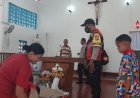 Jelang-Natal-Bhabinkamtibmas-Sambangi-Tempat-Ibadah-Dan-Lakukan-Sterilisasi