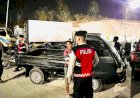 SATUAN-SAMAPTA-POLRES-LEMBATA-PATROLI-MALAM-HARI,-TERTIBKAN-ANTREAN-KENDARAAN-DI-SPBU-TANAK-MERAH.