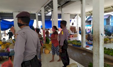 Sat-Sabhara-Polres-Lembata-Laksanakan-Patroli-Di-Pasar-Terkait-Covid-19.