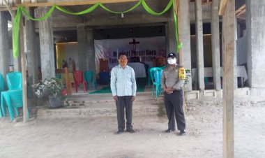 Bhabinkamtibmas-Pantau-Gereja-Terkait-Hari-Raya-Kenaikan-Isa-Almasi