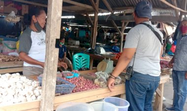 Sat-Reskrim-Polres-Lembata-Melakukan-Monitoring-Harga-Sembako