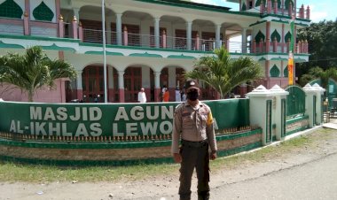 Patroli-Dan-Monitoring-Masjid-Anggota-Bhabinkamtibmas-Kelurahan-Lewoleba-Timur