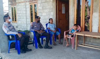 Era-New-Normal,-Kanit-Turjawali-Polres-Lembata-Lakukan-Patroli-dialogis