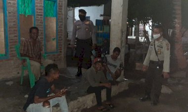 Bripka-Irfandi-Pimpin-Anggota-Sat-Sabhara-Lakukan-Patroli-Sampaikan-Himbauan-himbauan-Kamtibmas