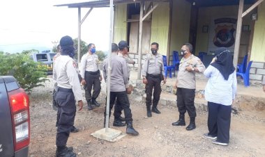 Karo-Rena-Polda-Nusa-Tenggara-Timur-Lakukan-Pengecekan-Dalam-Survei-Lokasi-Pembangunanan-Mako-Polsubsektor-Atadei.