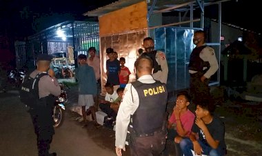 SATUAN-SABHARA-POLRES-LEMBATA-LAKSANAKAN-PATROLI -DIALOGIS--MALAM-HARI