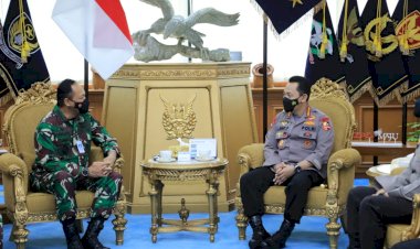 Kunjungi-KSAU,-Kapolri-Harap-Sinergitas-Dari-Atas-Hingga-Bawah-Tegakan-Displin-Prokes-Masyarakat 