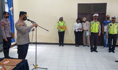 Kapolres-Lembata-Pimpin-Upacara-Serah-Terima-Jabatan-Di-Lingkungan-Polres-Lembata
