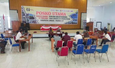 Menjelang-Hari-Raya-Idul-Fitri-1442-H,Kapolres-Lembata-Hadiri-Rapat-Koordinasi-Penanganan-Para-Pengungsi-dan-penanganan-Covid-19-di-wilayah-Kab.-Lembata