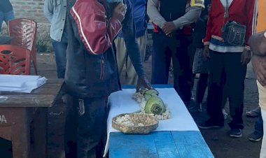 Bhabinkamtibmas-Desa-Lamaau-Kecamatan-Ile-Ape-Timur-Kabupaten-Lembata- Aipda-Maxsi-Y.-Siokain-memghadiri-sekaligus-melakukan-pengamanan-terhadap-proses-atau-persiapan-Ritual-Adat-di-Desa-Waimatan