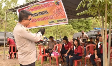 Tingkatkan-Sinergitas,-Polres-Lembata-Lakukan-Latihan-Menembak-Bersama-Lapas-Lembata.
