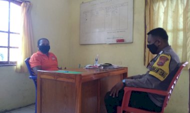 Bhabinkamtibmas-Sambangi-Penjabat-Desa,-Koordinasi-Untuk-Tingkatkan-Percepatan-Vaksinasi.