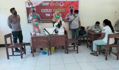 Dukung-Percepatan-Vaksinasi,-Polsek-Omesuri-Buka-Gerai-Vaksin-Polri-Presisi-Di-Desa-Hoelea-II.