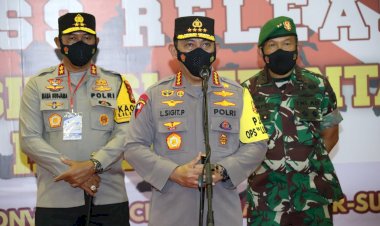 Tinjau-Vaksinasi-Serentak-di-34-Provinsi,-Kapolri:-Lebih-Baik-Kumpul-Keluarga-di-Rumah-saat-Tahun-Baru