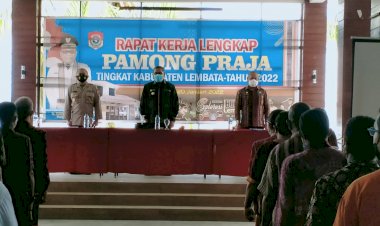 KAPOLRES-LEMBATA-INGATKAN-KADES-AGAR-BIJAKSANA-MENGGUNAKAN-DANA-DESA.