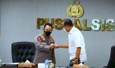 Kapolri-Instruksikan-Kapolda-Pastikan-Minyak-Goreng-Tersedia-di-Pasar-Tradisional-dan-Modern