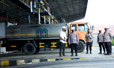 Jamin-Ketersediaan-Stok-di-Pasar,-Kapolri-Harap-Tak-Ada-Antrean-Warga-Terkait-Minyak-Goreng