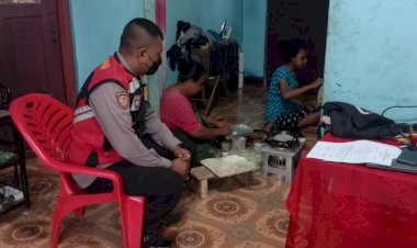 Ops-Aman-Nusa-II,-Akselerasi-Vaksinasi-Covid-19-Bhabinkamtibmas-Ajak-Warga-Binaannya-Untuk-Ikut-Vaksinasi.