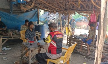 Ops-Aman-Nusa-II,-Bhabinkamtibmas-Minta-Warga-Tingkatkan-Kewaspadaan.