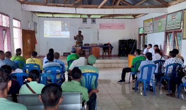 Kapolsek-Nagawutung-Lakukan-Sosialisi-Pelayanan-Kepolisian-Dan-Harkamtibmas