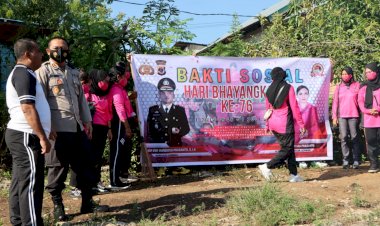 Peringati-HUT-Bhayangkara-Ke-76,-Polres-Lembata-Lakukan-Bakti-Sosial-Di-Tempat-Ibadah-Dan-Vaksinasi-Massal.