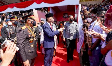 Dihadapan-Presiden-Jokowi,-Kapolri-Ungkap-Makna-Dibalik-Tema-HUT-Bhayangkara-ke-76