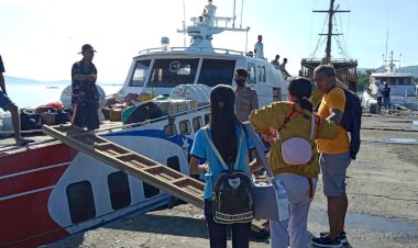 Kapospol-KP3-Pastikan-Setiap-Kegiatan-Di-Pelabuhan-Laut-Lewoleba-Harus--Utamakan-Keselamatan-Masyarakat