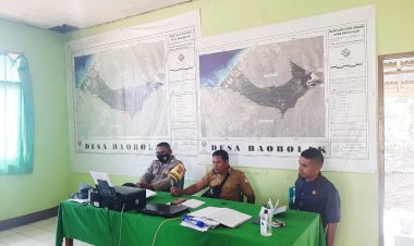 Bhabinkamtibmas-Bripka-Abdul-Aziz-Sambangi-Kantor-Desa-Sampaikan-Himbauan-Terkait-PMK.