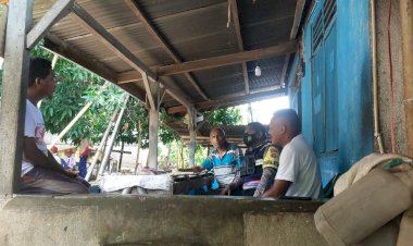 Bhabinkamtibmas-Desa-Roma,-Tingkatkan-Komunikasi-Dengan-Warga-Binaan.