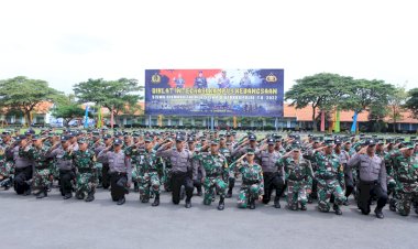 Kalemdiklat-Polri-Hadiri-Penutupan-Diklat-Integrasi-Kampus-Kebangsaan-TNI-dan-Polri-TA-2022