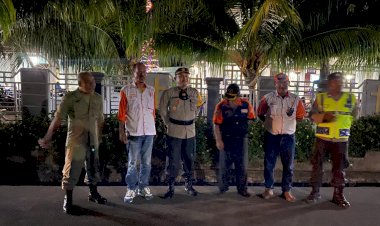 Tinjau-Gereja-di-Malam-Natal,-Kapolres-Lembata-Pastikan-TNI-Polri-Beri-Rasa-Aman-Sepanjang-Nataru.