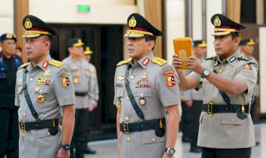 Pimpin-Sertijab-Irwasum,-Kapolri-Gelorakan-Tingkatkan-Kepercayaan-Publik