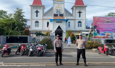 Polres-Lembata-Tingkatkan-Kekondusifan-Saat-Pengamanan-Ibadah-Paskah-di-Gereja