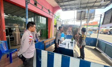 Kapolres-Lembata-Melakukan-Pengecekan-Di-Pos-Pengamanan-Terpadu-Ops-Ketupat-Turangga-2023Kapolres-Lembata-Lakukan-Pengecekan-Di-Pos-Pengamanan-Terpadu-Ops-Ketupat-Turangga-2023