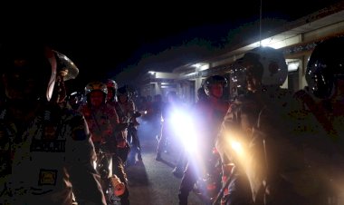 Kapolres-Lembata-Pimpin-120-Personel-Lalukan-Patroli-Kota-Pada-Malam-Hari