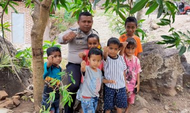 Bripka-Nikolaus-Aryanto-himbau-warga-hindari-kebakaran-hutan-dan-lahan