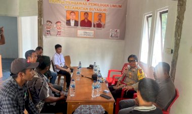 Kapolres-Lembata-lakukan-pengecekan-langsung-kepada-panitia-dan-panwascam-pemilu-2023-2024-di-kecamatan-Omesuri-Lembata