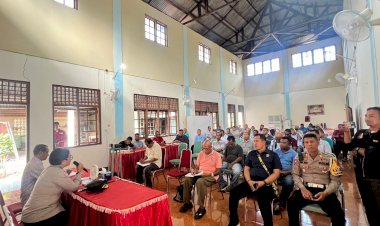 Penguatan-Kemitraan,-Kapolres-Lembata-bersinergi-bersama-seluruh-Pastor-dan-Frater-se-kabupaten-Lembata