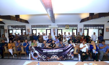 Dihadapan-Pimpinan-Media,-Polri-Tegaskan-Netralitas-Pemilu-2024-Harga-Mati 