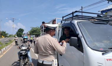 Satlantas-Polres-Lembata-Gelar-Operasi-Hari-Ketiga-Operasi-Keselamatan-Turangga-2024