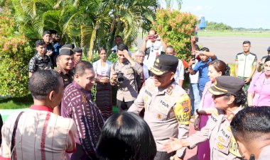 Kunker-di-Lembata,-Kapolda-NTT-Diterima-Secara-Adat-Budaya-Lamaholot.