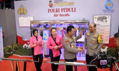 *Kapolri-Resmikan-Pembangunan-Sumur-Bor-dan-Filtrasi-Air-Bersih-Layak-Minum-Di-Wilayah-Kalimantan-Barat*