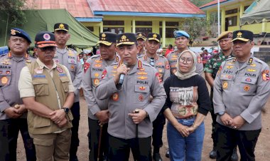 *Kapolri-Pastikan-Hak-Pilkada-Pengungsi-Gunung-Lewotobi-Terpenuhi-dengan-TPS-Khusus*
