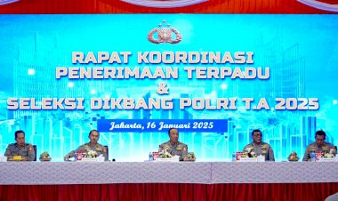 *Kick-Off-Penerimaan-Terpadu-Polri-2025.-Undangan-terbuka-Untuk-Anak-anak-Muda-Terbaik-Bang