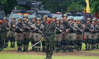 *Dankorbrimob-Polri-Pimpin-Upacara-Pembukaan-Dikbangspes-Dasar-Brimob-Mahasiswa-STIK-Angkatan-Ke-83*