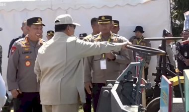 *Kapolri-Dampingi-Presiden-pada-Panen-Raya-Jagung-Kuartal-II,-siap-wujudkan-kedaulatan-pangan-Nasional*