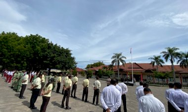 Polres-Lembata-melaksanakan-apel-siaga-kamtibmas-jaga-ntt-untuk-indonesia-tingkat-polres-lembata