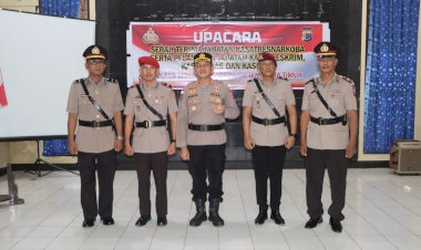 Kapolres-Lembata-Pimpin-Langsung-Sertijab-Kasat-Resnarkoba-dan-Pelantikan-Sejumlah-Pejabat-Utama
