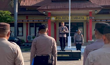 Kapolres-Lembata-Pimpin-Apel-Jam-Pimpinan,-Tegaskan-Disiplin-dan-Profesionalisme-dalam-Pelayanan-kepada-Masyarakat.