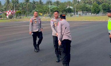 WAKA-POLDA-NTT-TEMPUH-PERJALANAN-DARI-LEMBATA-MENUJU-ADONARA,-UPAYA-MAKSIMAL-REDAM-KONFLIK-ANTAR-DESA.